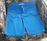 Bermuda Ciclista de Jeans Color Bolsos Funcionais