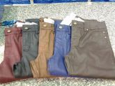 CALÇA FLARE ou CiGARETTE de SARJA RESINADA com STRETCH