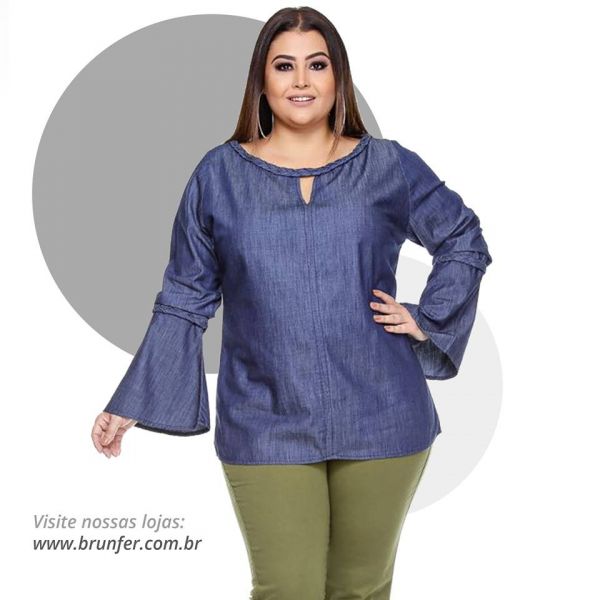 Blusa Jeans Manga Longa Flare Trança no Decote e nas Mangas